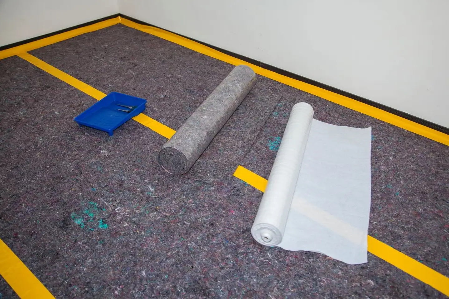 Wie entsorgt man Malervlies richtig?