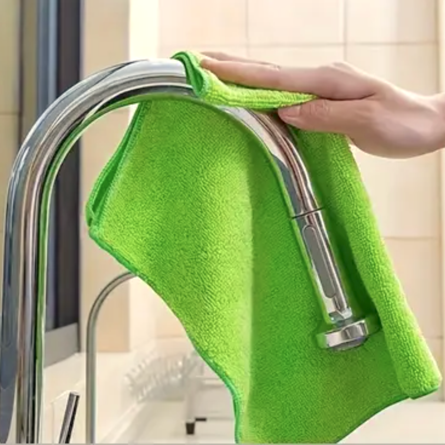 Dünne Mikrofasertücher XL Grün, 120g/m²-150g/m² (ab 10er Pack)